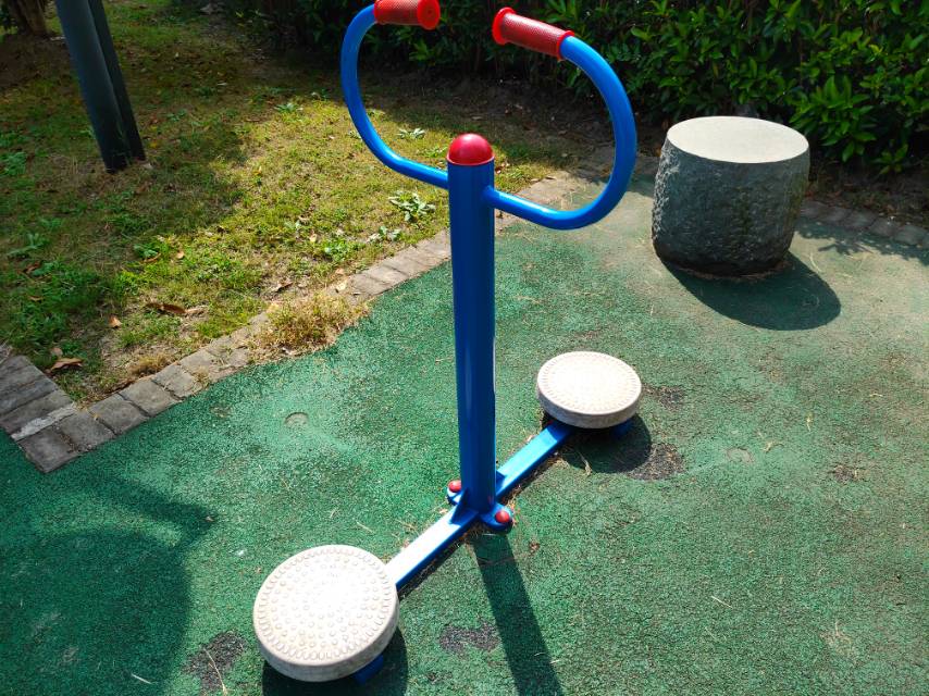 扭腰器