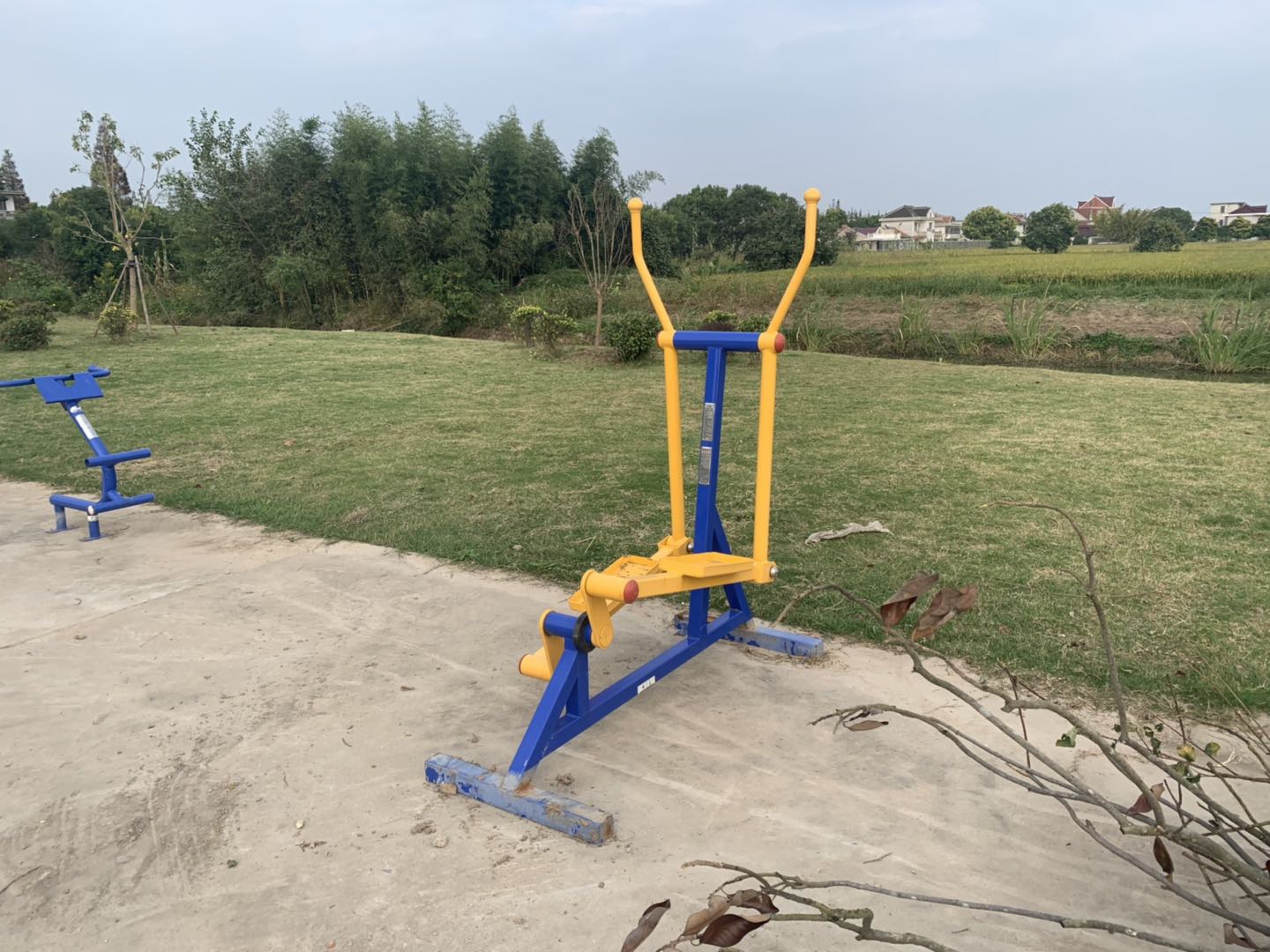 室外橢圓機