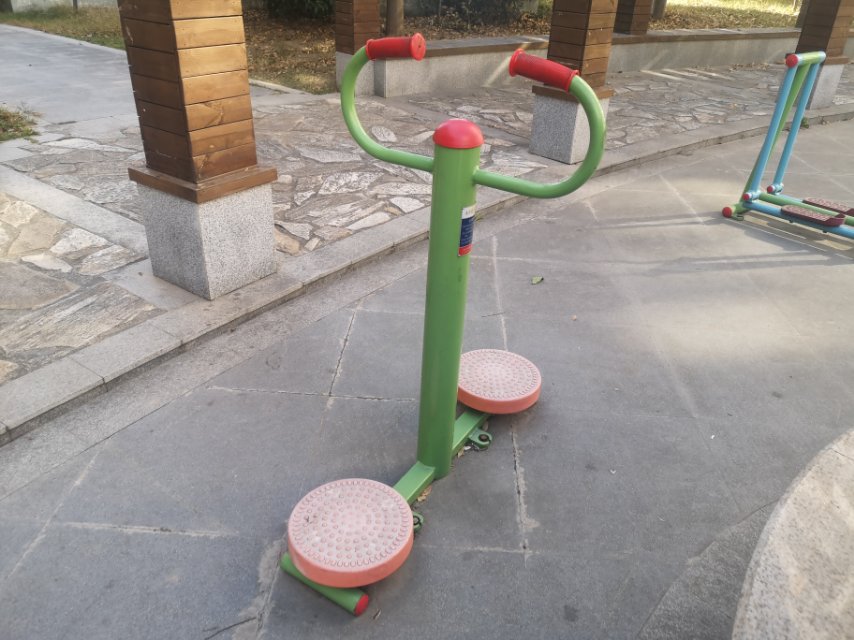 扭腰器