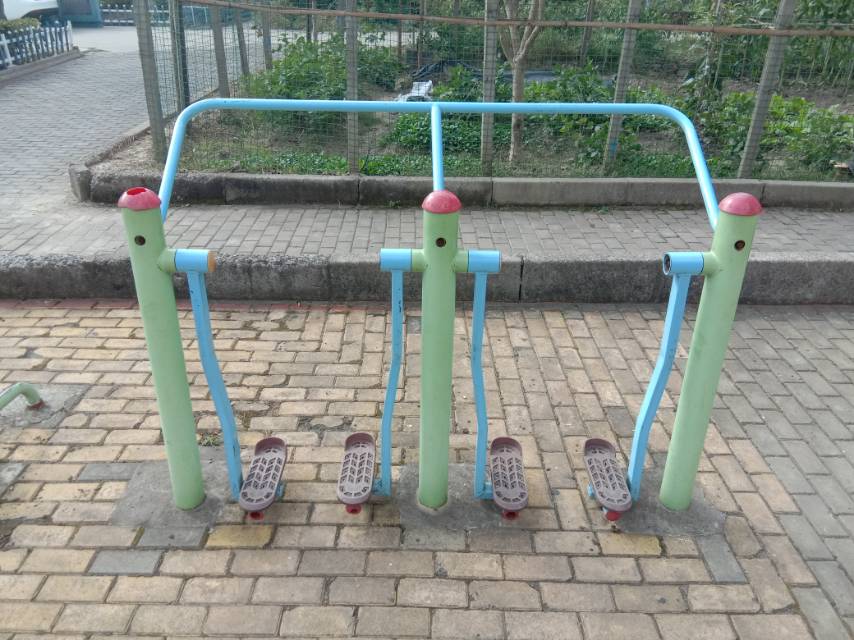 太空漫步器