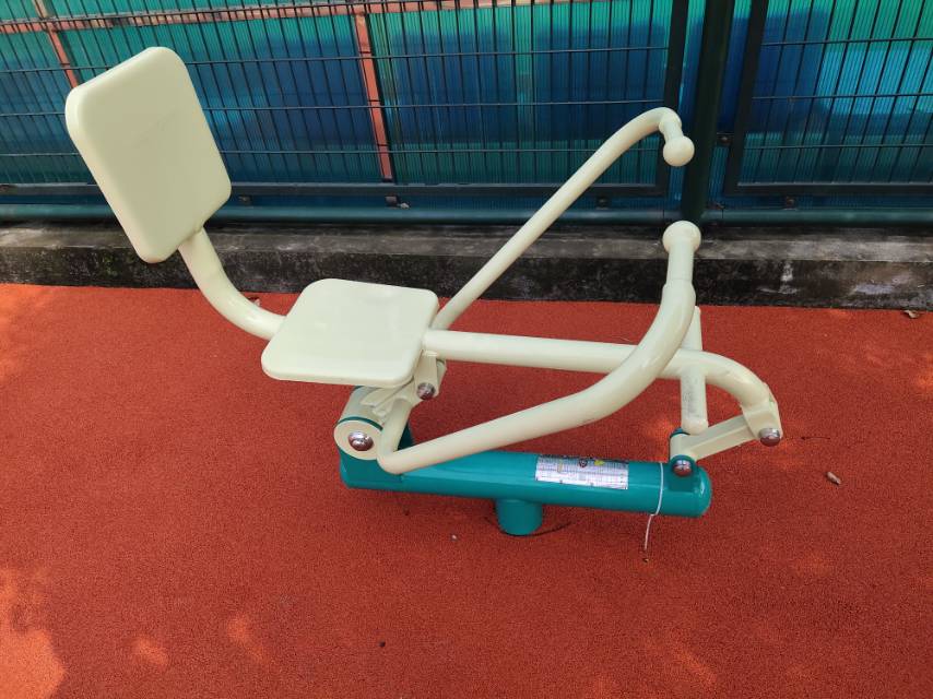 劃船器