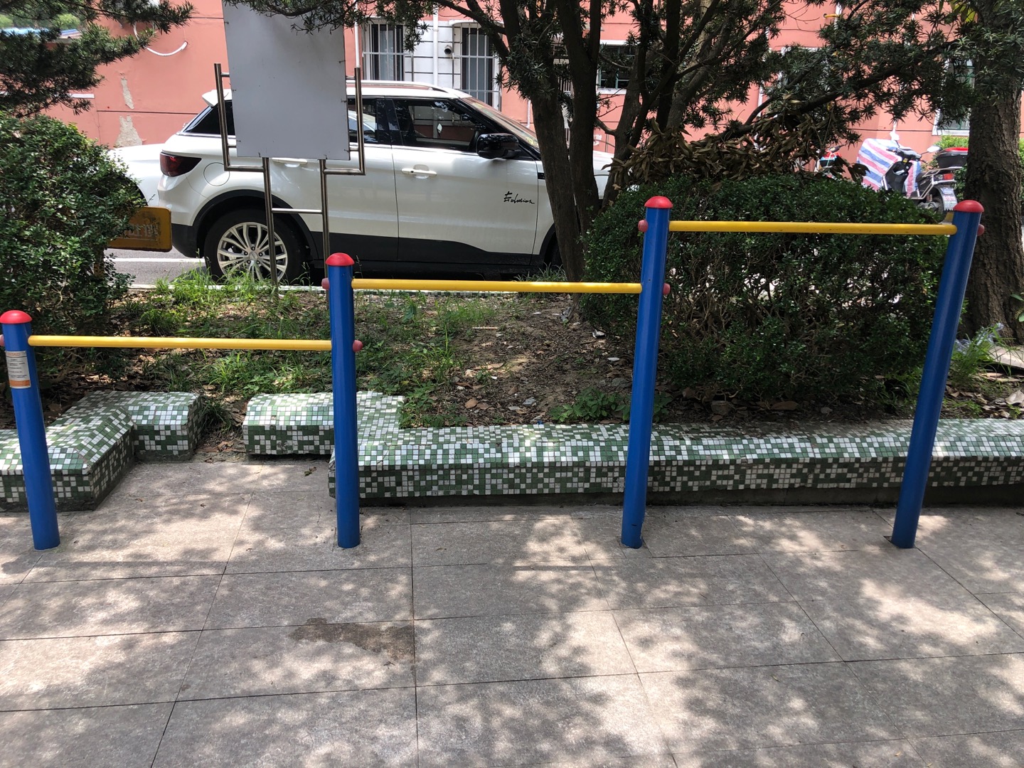 壓腿杠