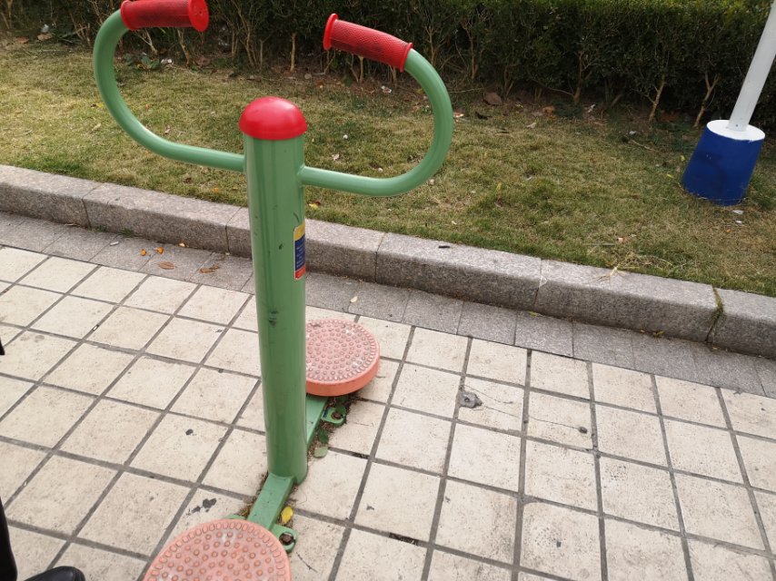 扭腰器