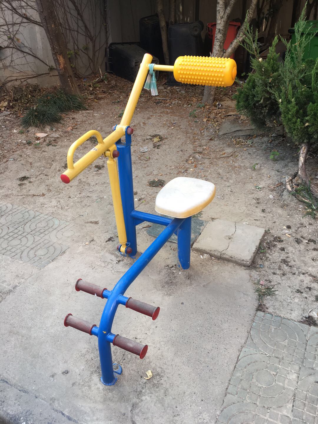 腹背鍛煉器