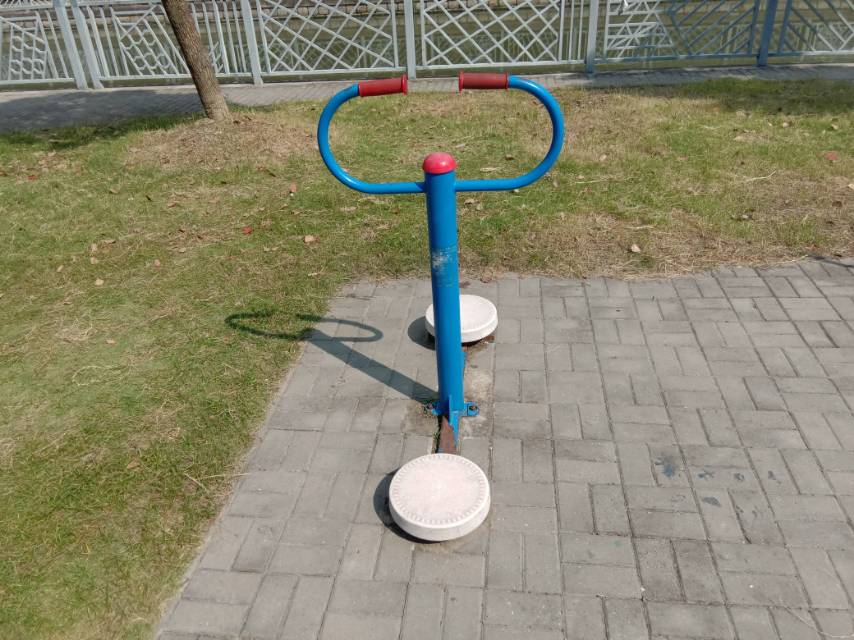 扭腰器
