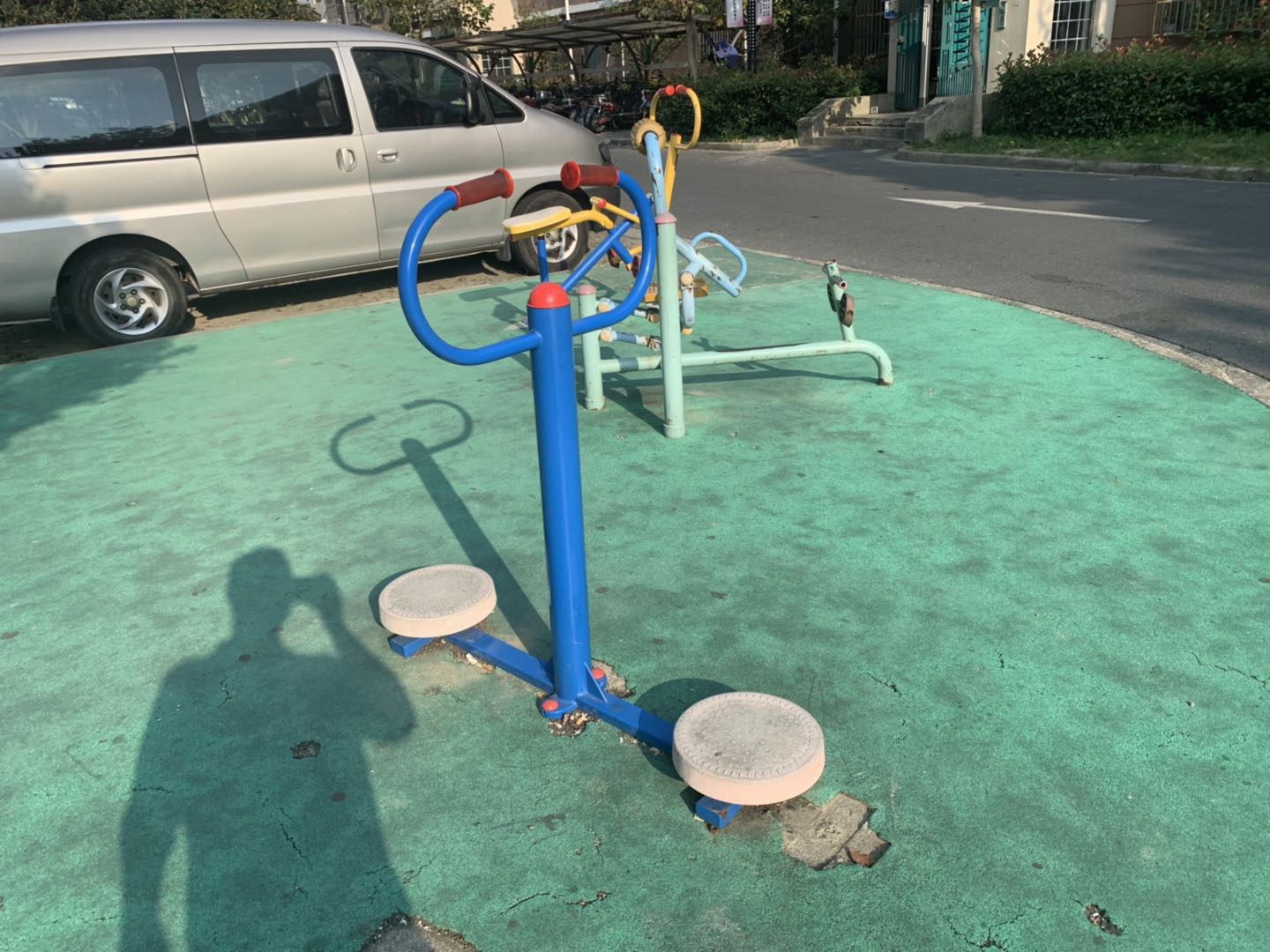 扭腰器