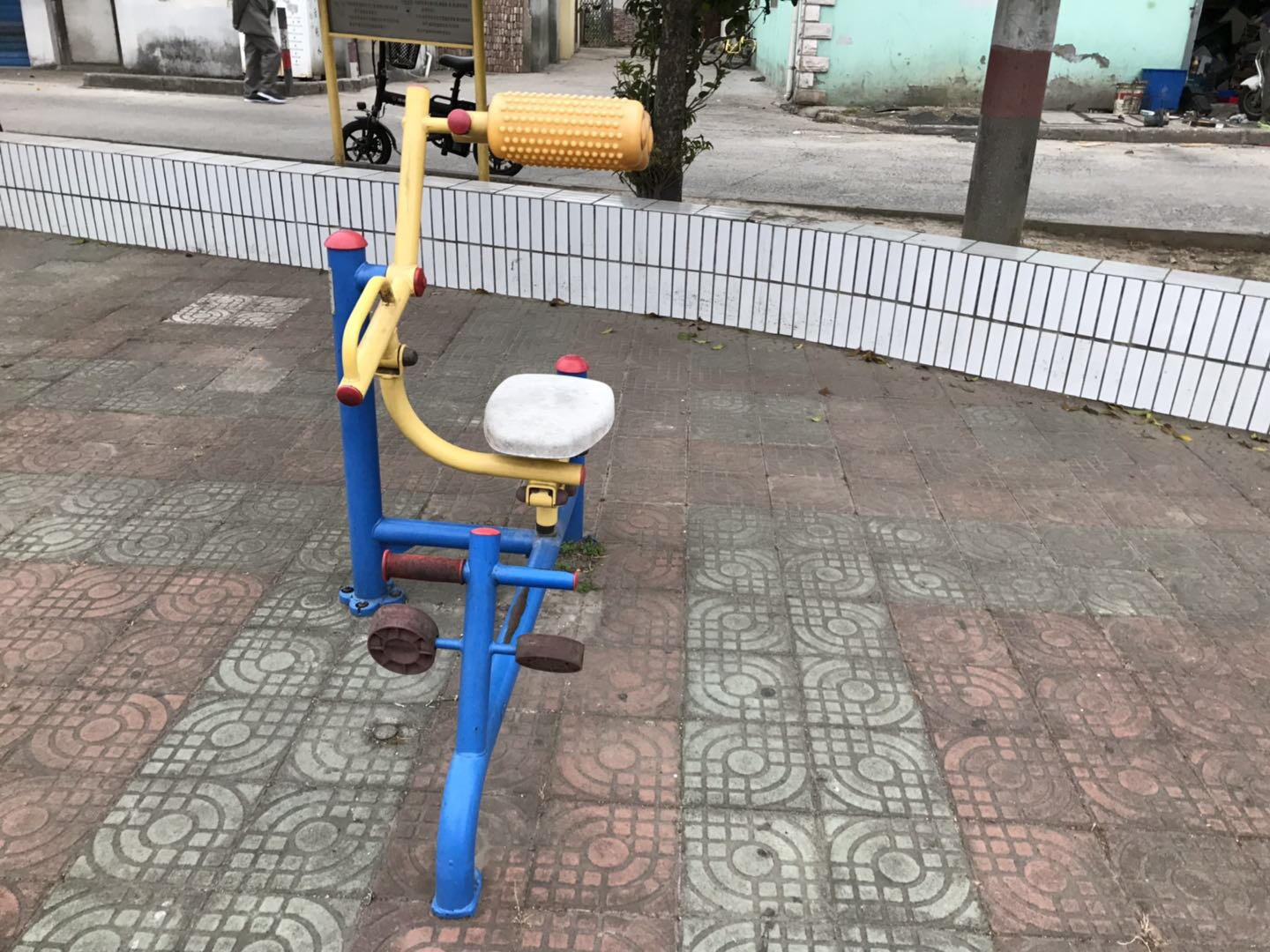 自重腰腹器