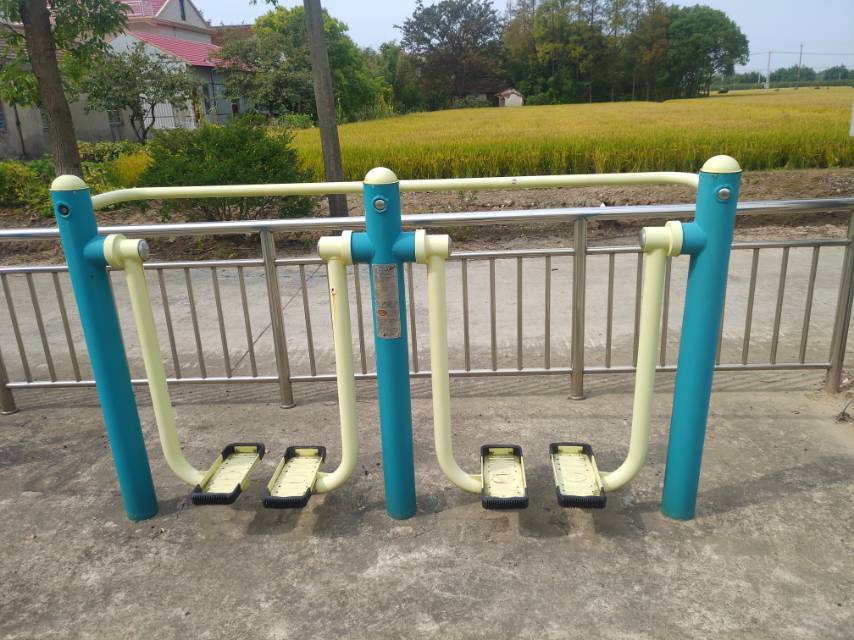 雙位太空漫步機(jī)