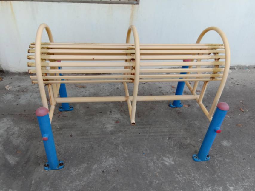伸腰器