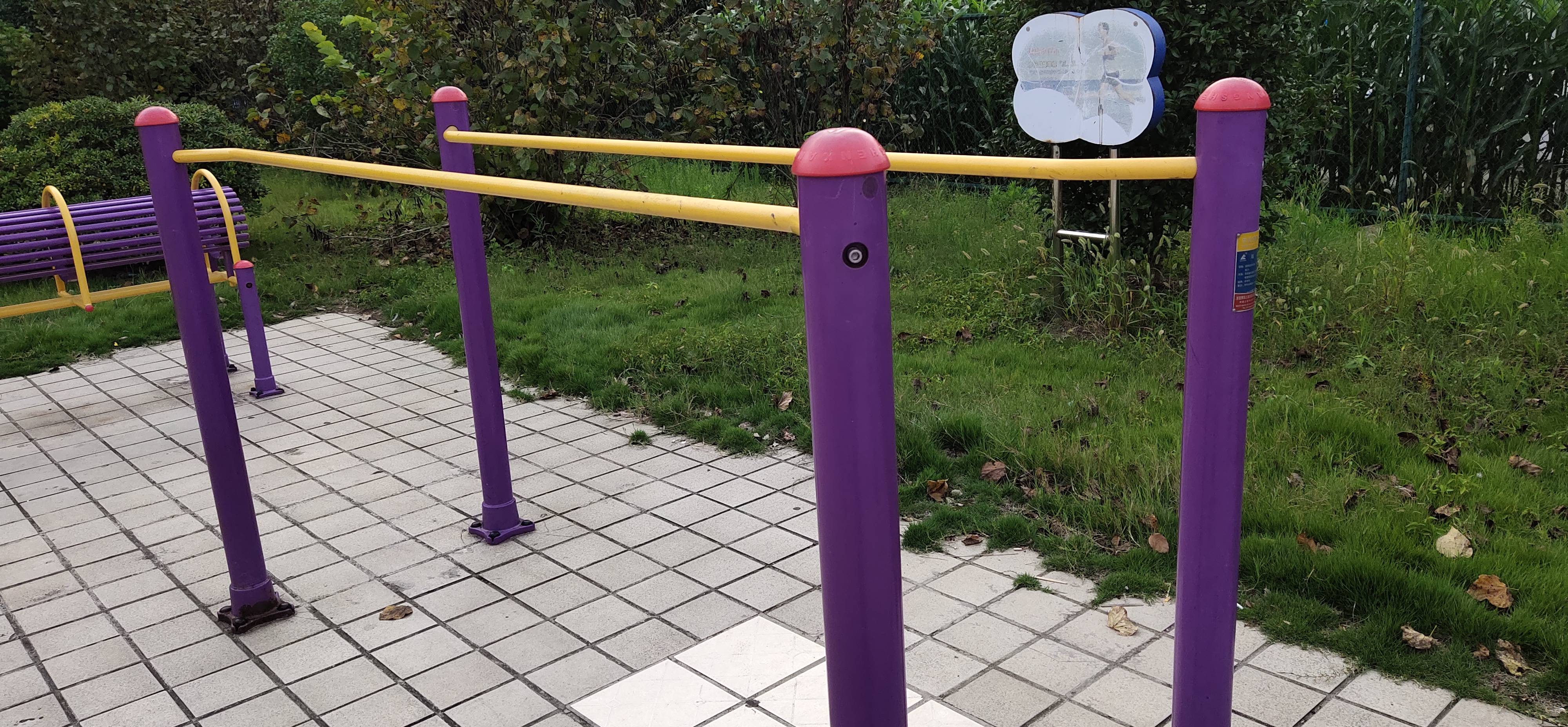 雙杠健身器