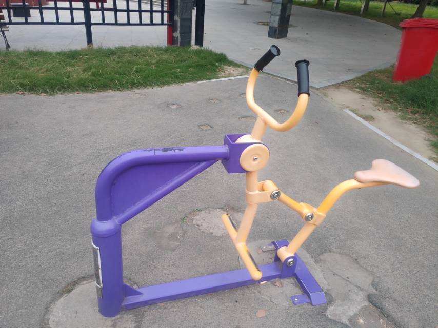 騎馬機