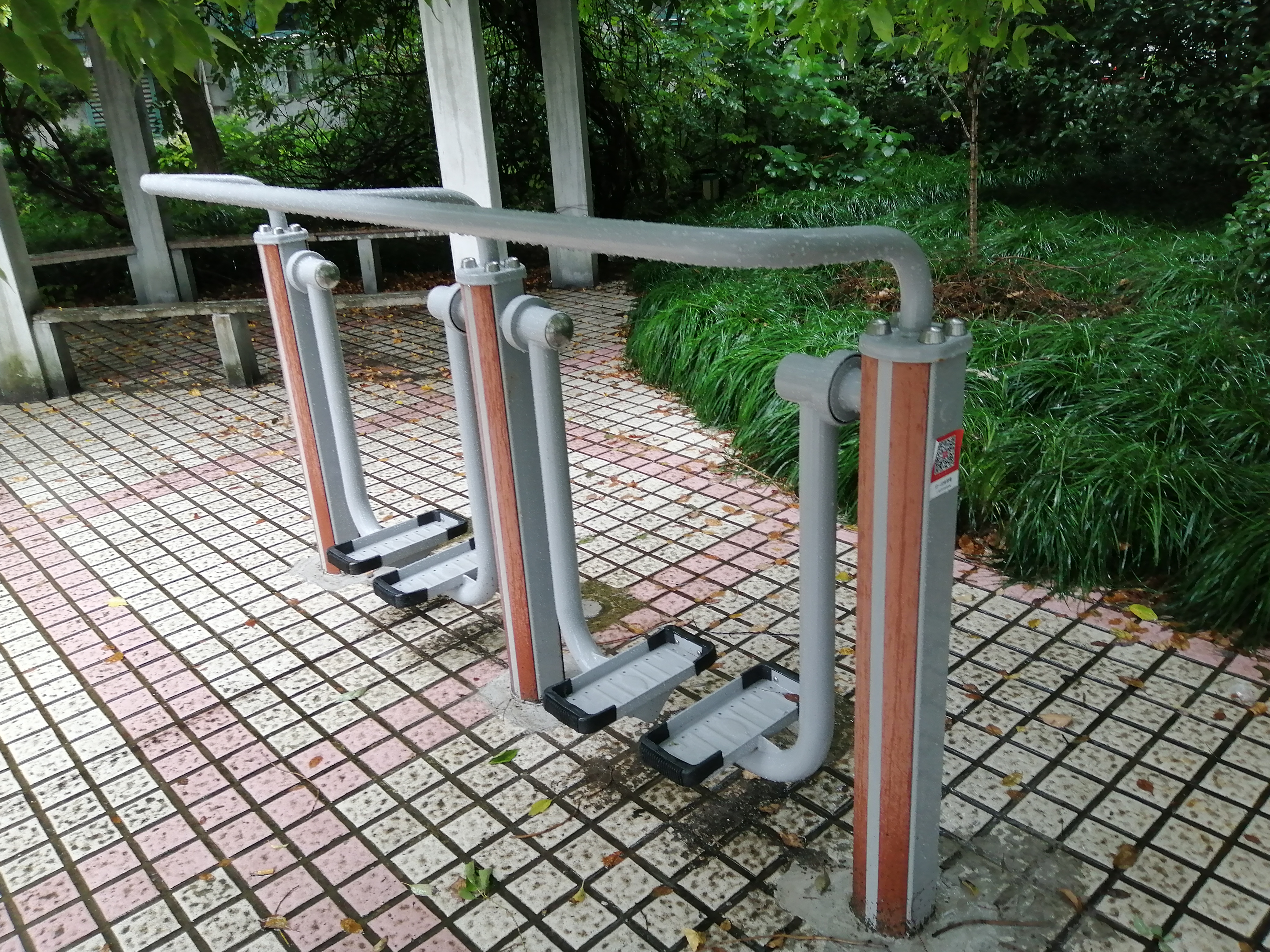 雙位太空漫步機