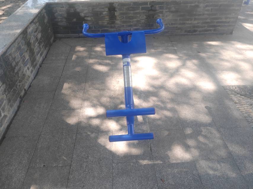 背肌訓練器