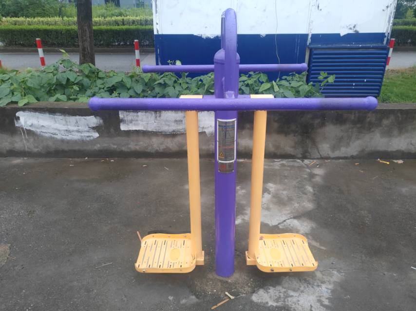 鐘擺器