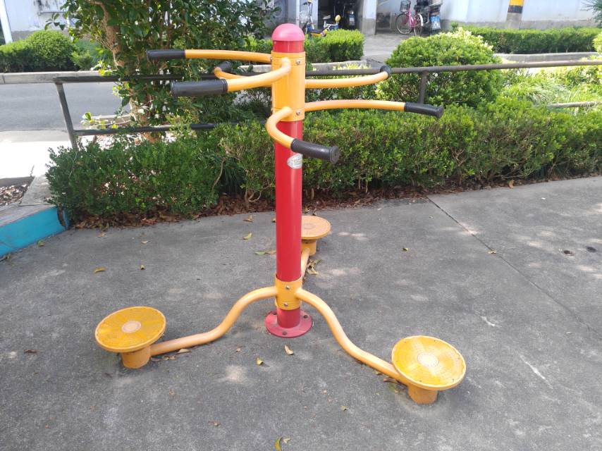 扭腰器