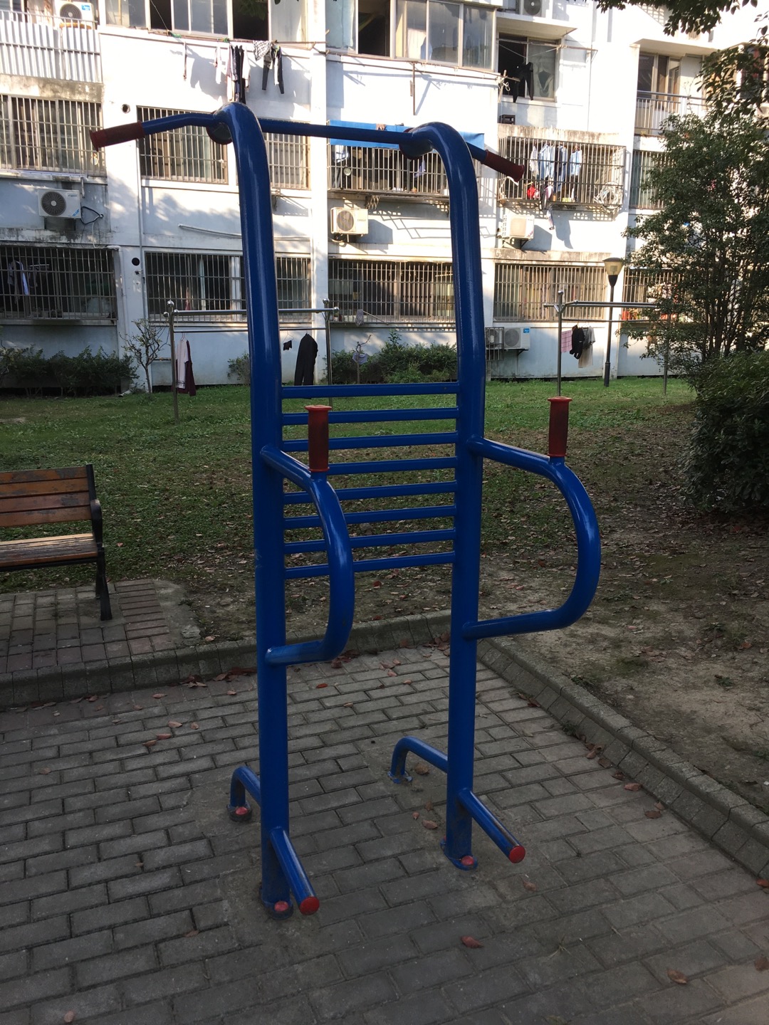 多功能訓練器