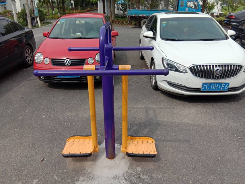 鐘擺器