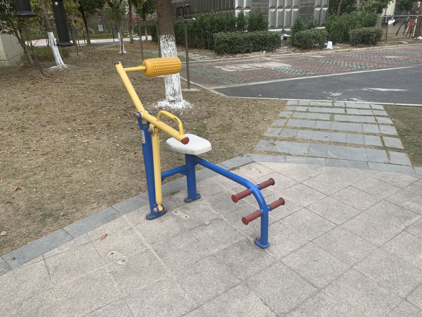 腹背鍛煉器
