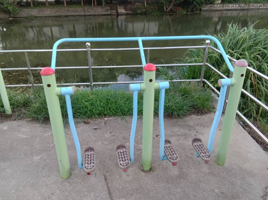 太空漫步器