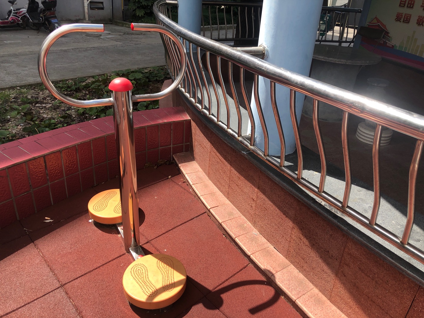 扭腰器