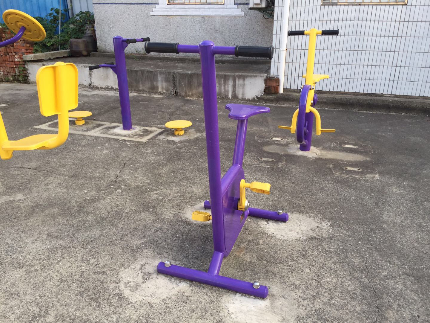 雙位健身車