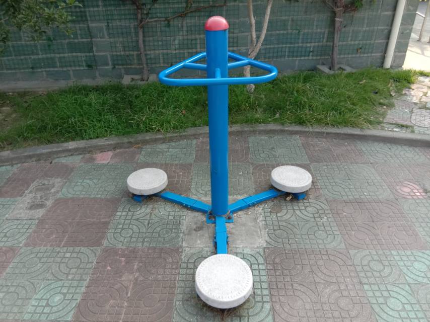 扭腰器