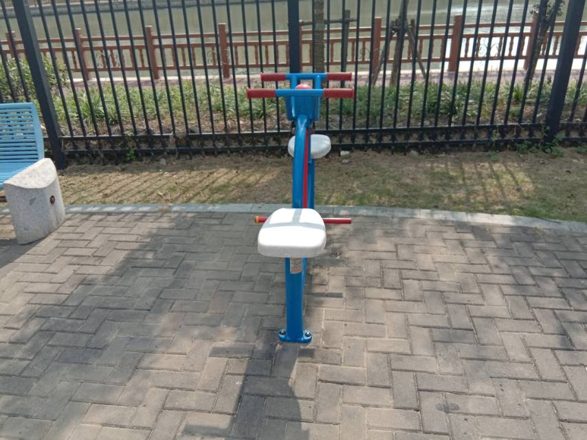 下肢鍛煉器