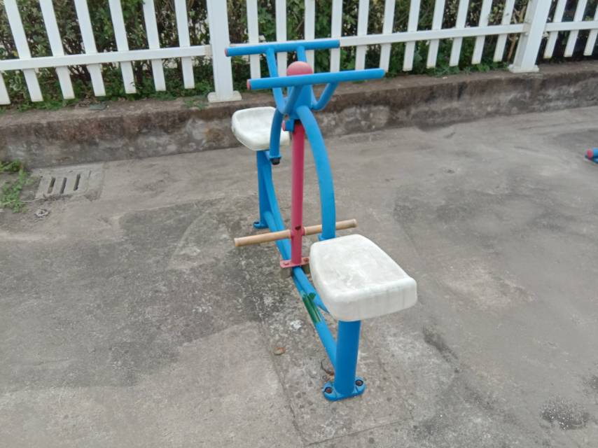 下肢鍛煉器