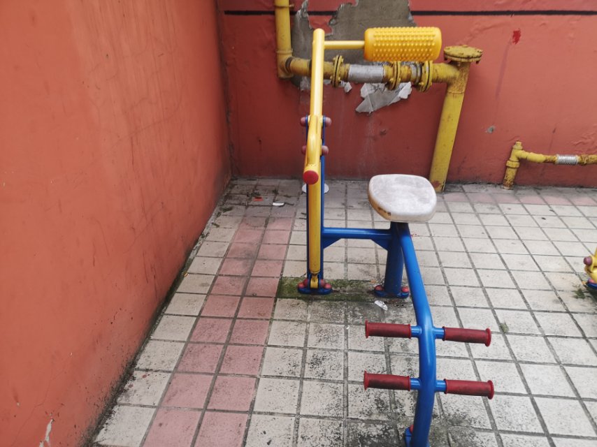 腹背鍛煉器
