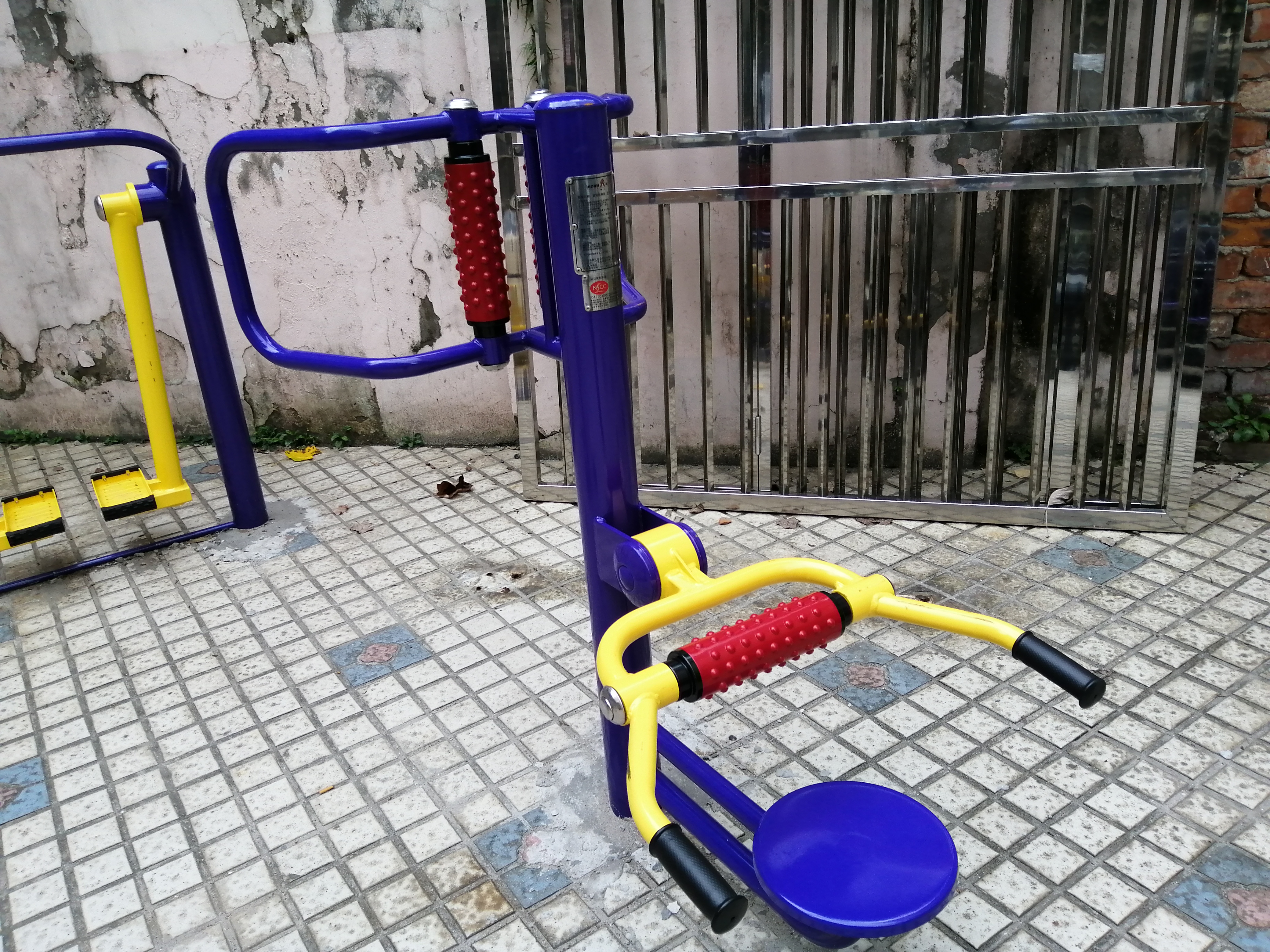 腰背按摩器