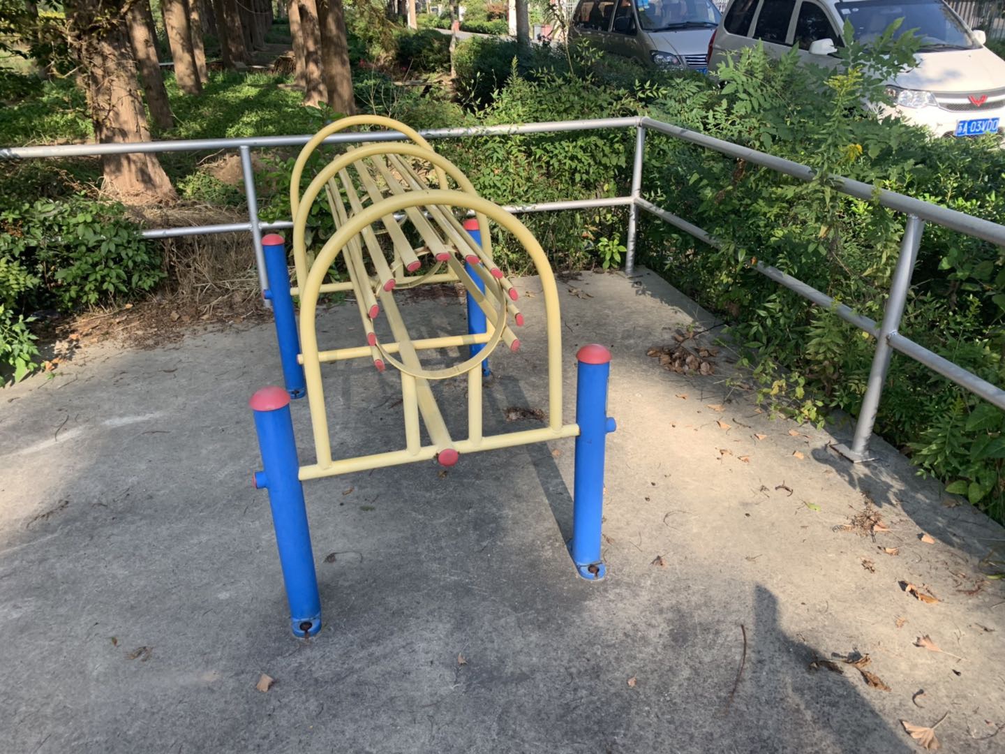 伸腰器