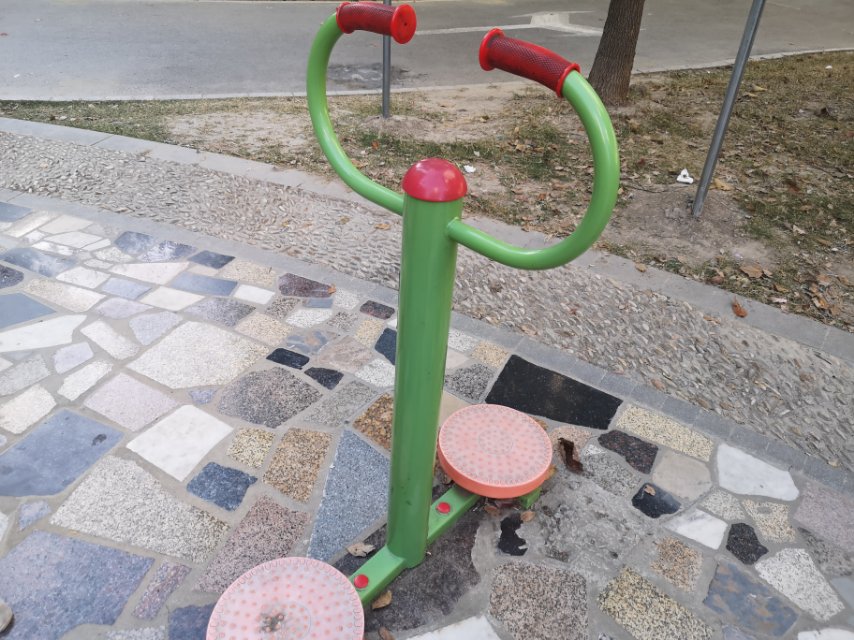 扭腰器