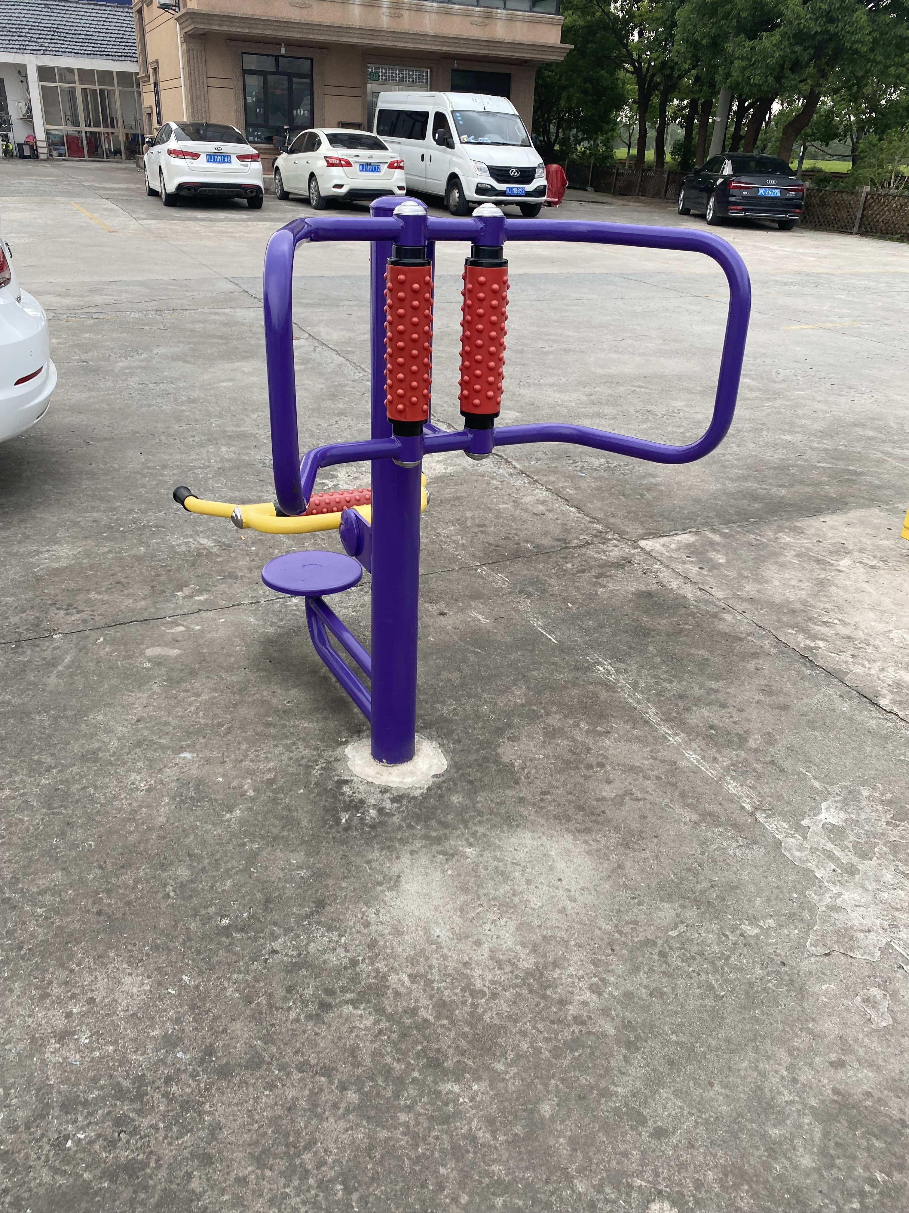腰背按摩器