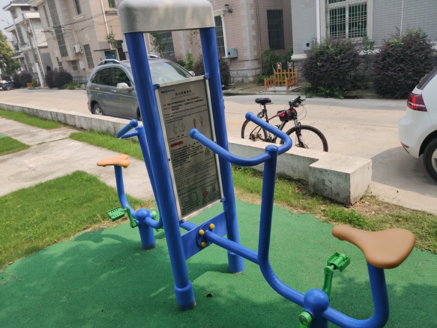 雙立柱健身車