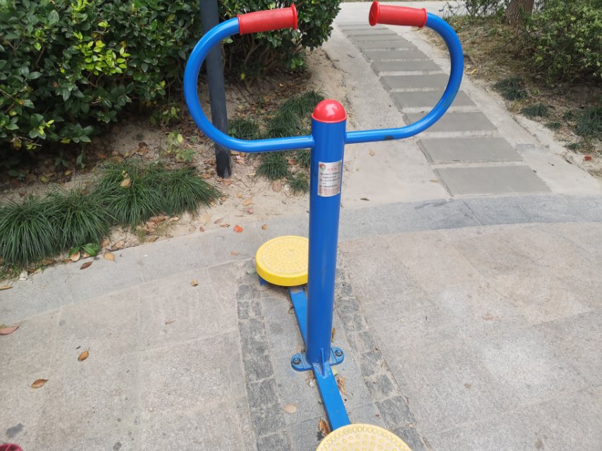 扭腰器