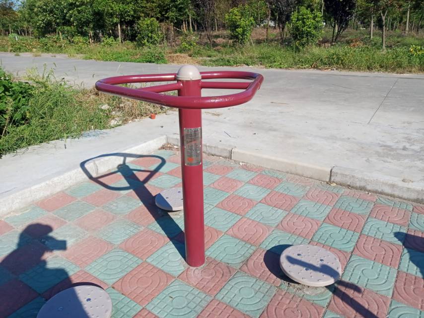 扭腰器