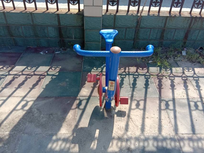 直立健身車