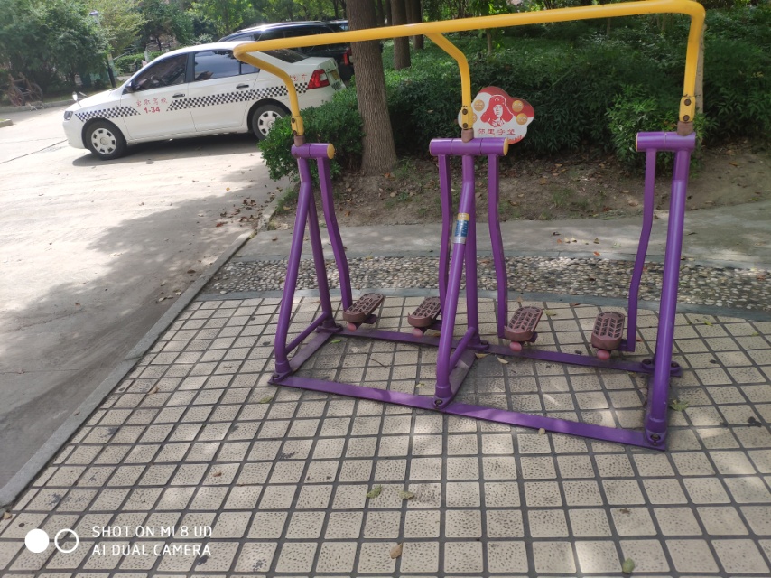 太空漫步器