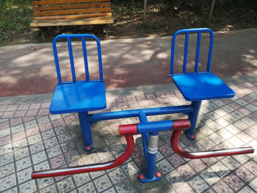 下肢訓練器