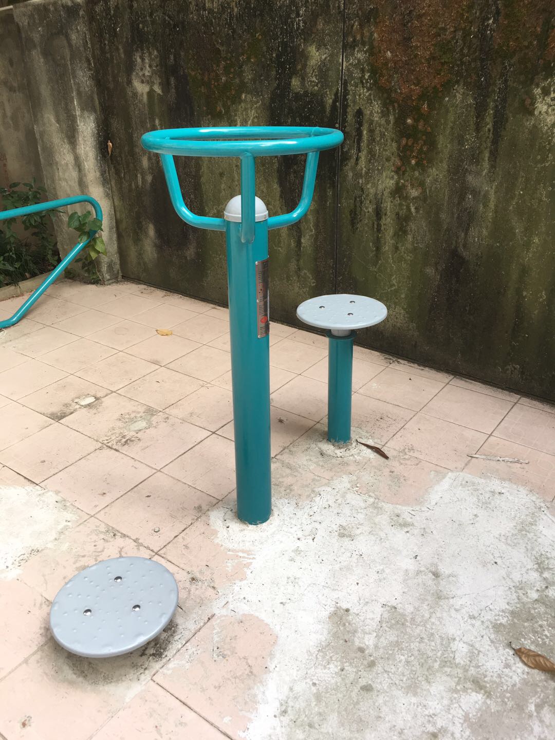 坐立扭腰器