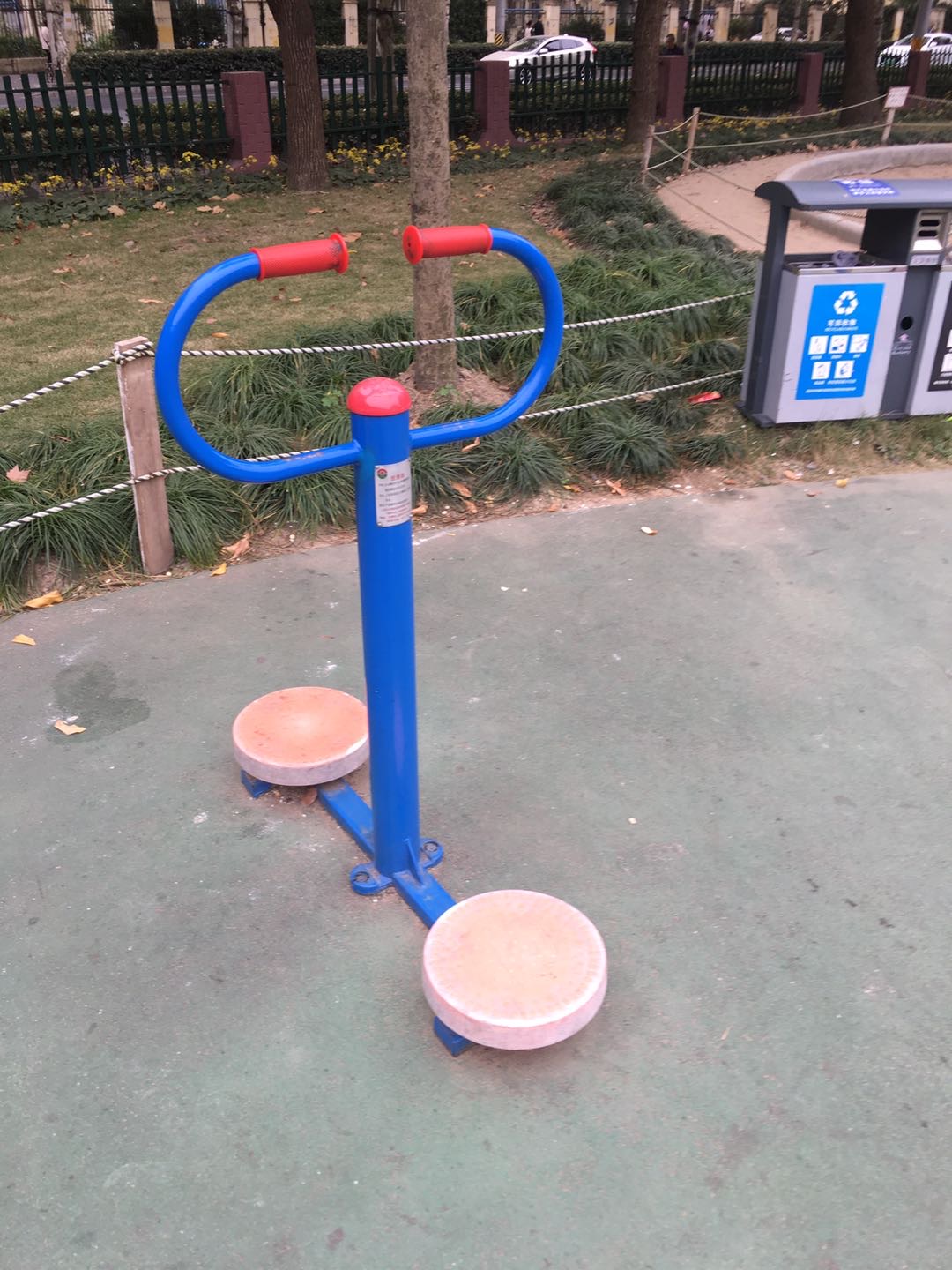扭腰器