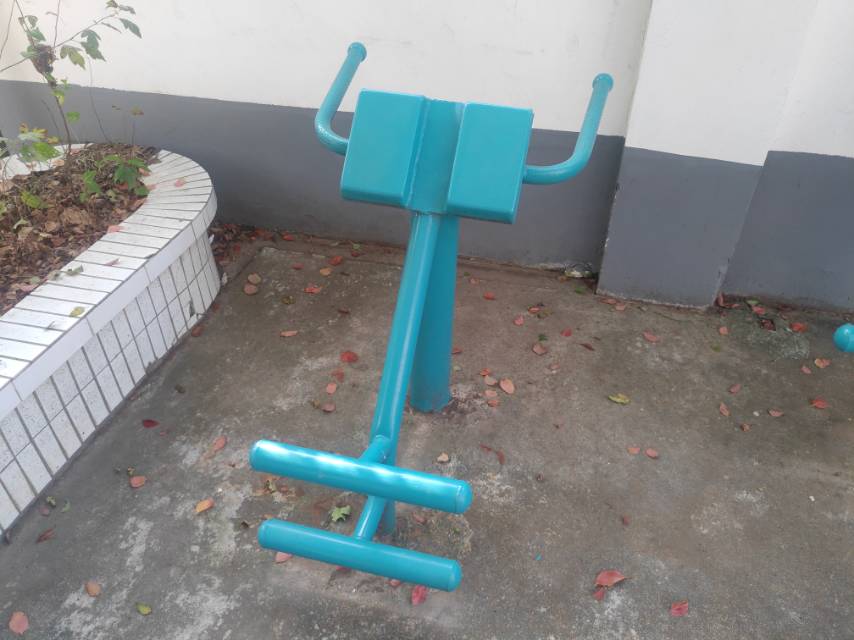 背肌訓練器