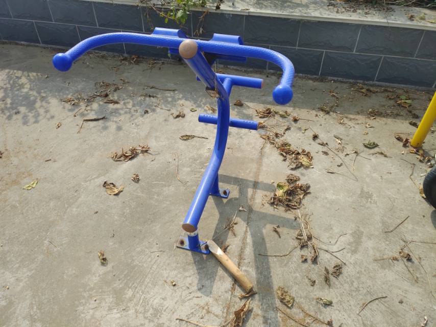 背肌訓練器