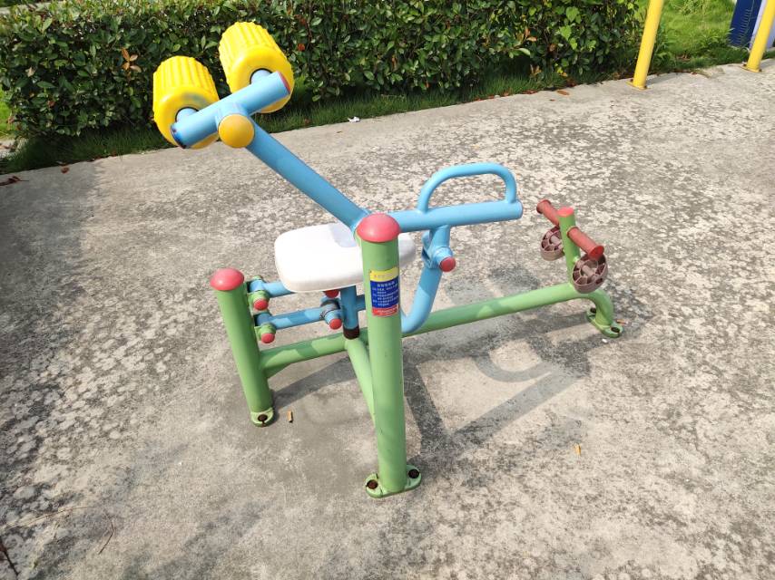腹背鍛煉器