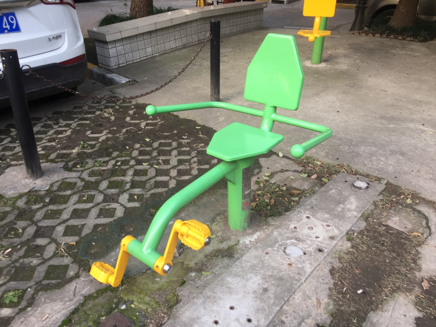 斜躺健身車