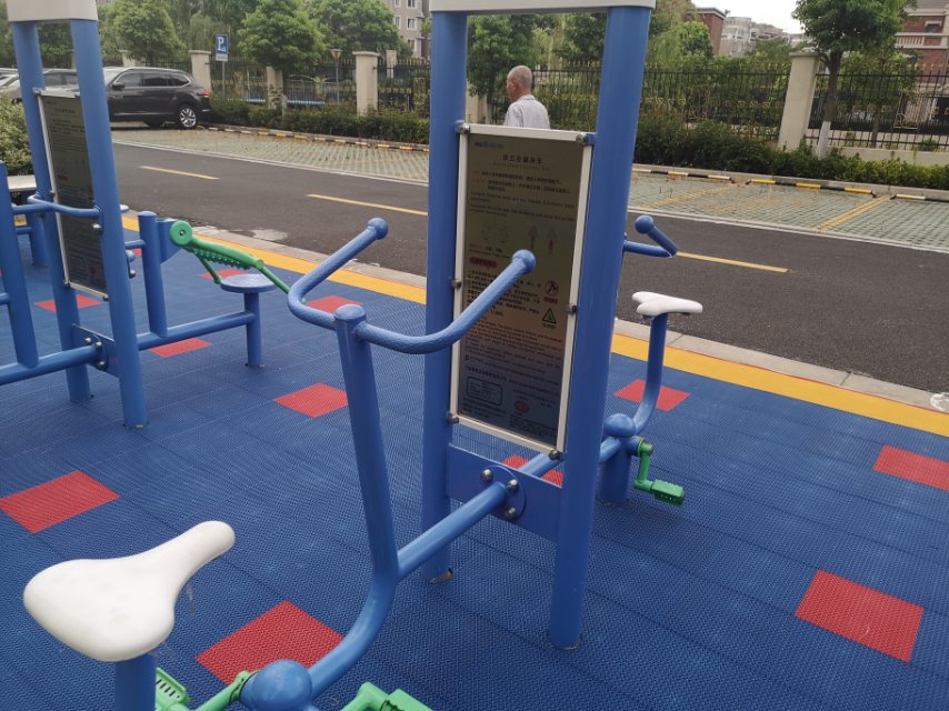 雙立柱健身車