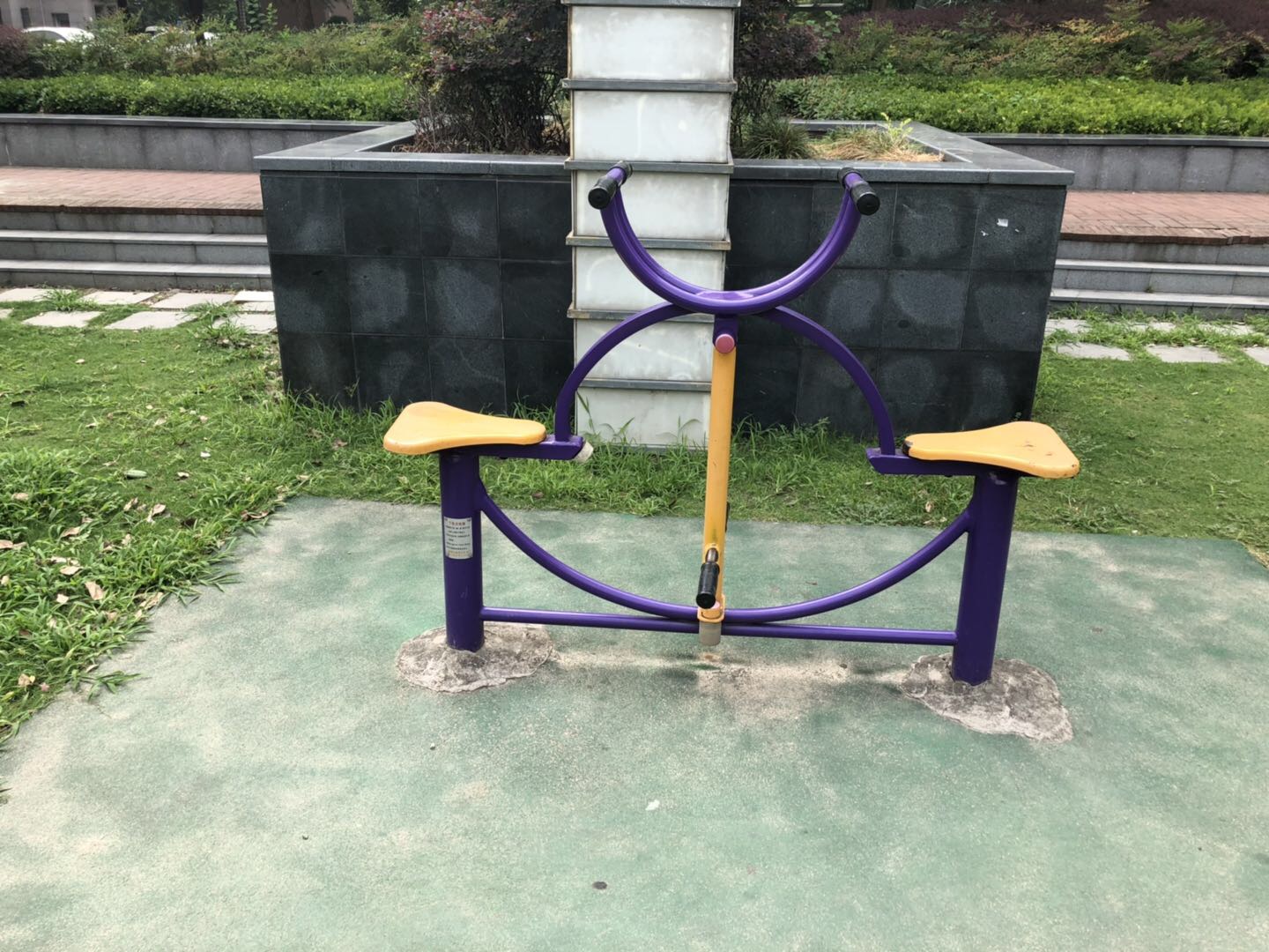 下肢訓練器