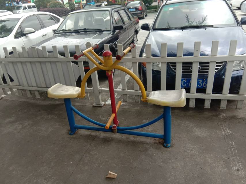 下肢鍛煉器