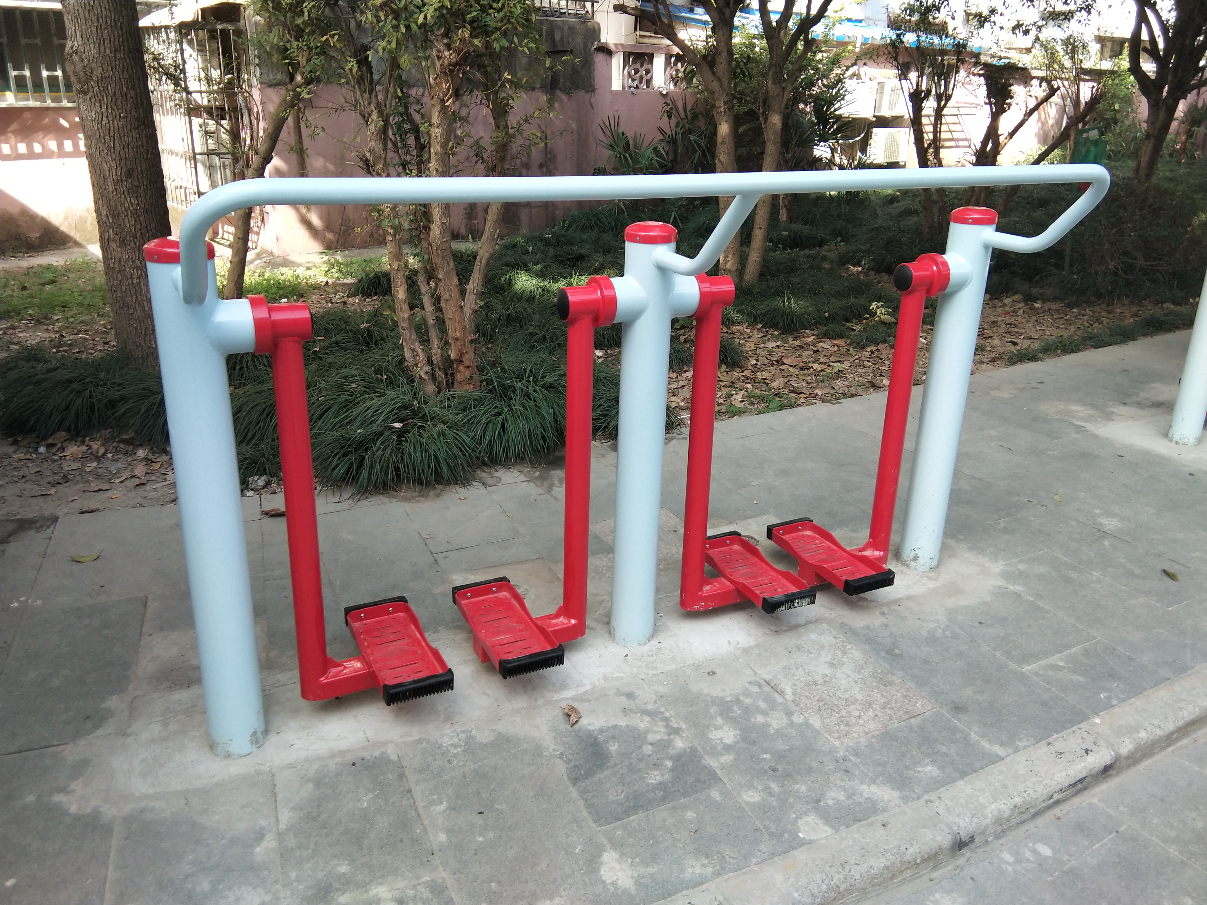 兩聯(lián)漫步機(jī)