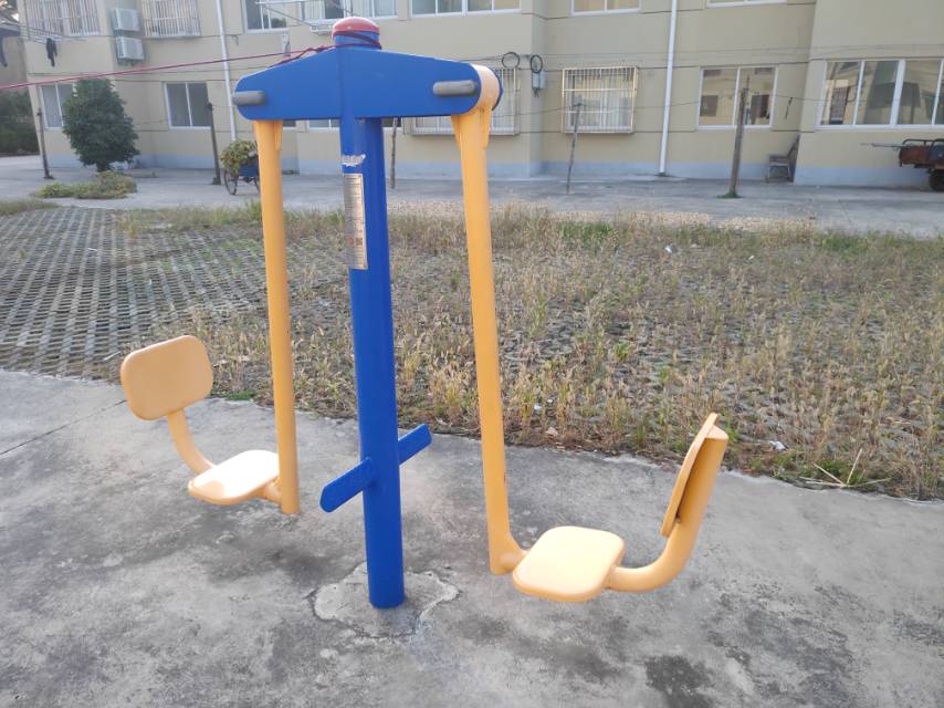 雙位蹬力器